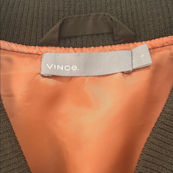 Vince Womens Quilted Bomber Jacket in Olive (L) - Picture 3 of 14